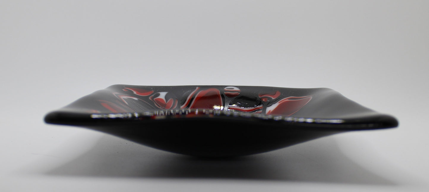 Black and Red Puddle Dish